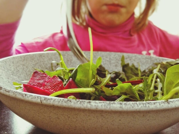 Alimentação Consciente em 2025: Controle a Ansiedade e Evite a Compulsão